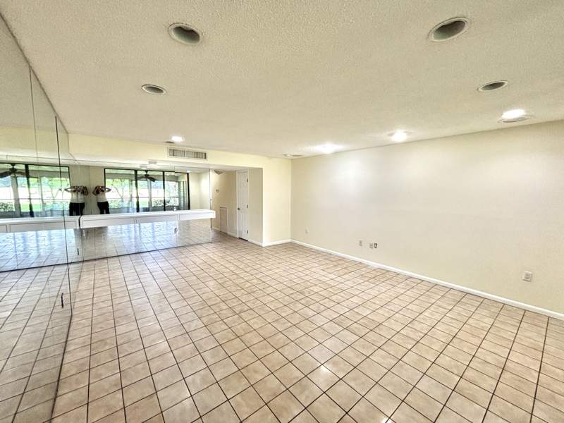 2 bedroom Condominium at 4807 Esedra Court, Fountains Of Palm Beach Condo 4, Lake Worth — photo 4