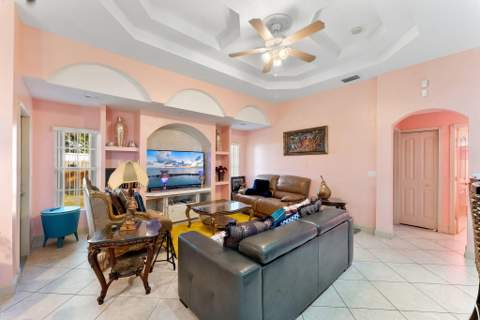 534 SW Halifax Avenue, Port St. Lucie FL - photo 9 of 36