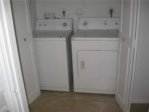 2647 NW 33rd Street #2305, Oakland Park FL - photo 8 of 20
