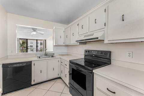 3545 S Ocean Boulevard #405, South Palm Beach FL - photo 6 of 41