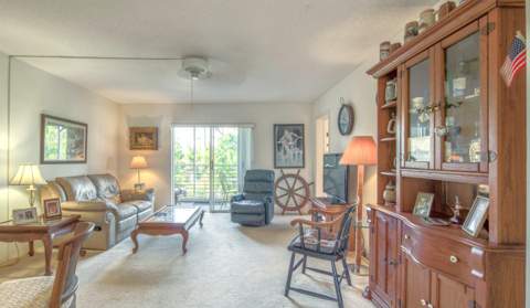 2855 S Garden Dr Drive #203, Palm Springs FL - photo 9 of 17