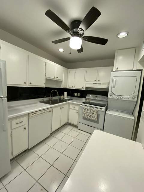 4110 Tivoli Court #103, Lake Worth Beach FL - photo 6 of 15