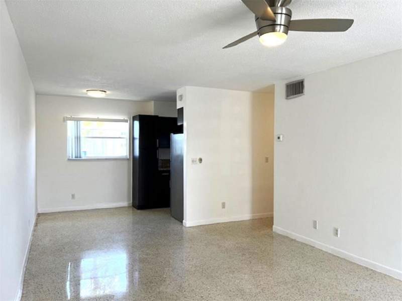 1 bedroom Condominium at 270 NE 40th Street #26, Northeast Heights Condo Phase I, Oakland Park — photo 2