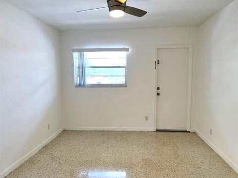 270 NE 40th Street #26, Oakland Park FL - photo 8 of 14