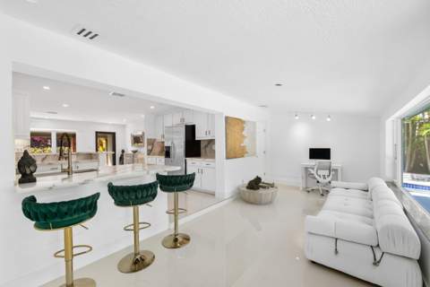 5210 NE 17th Terrace, Fort Lauderdale FL - photo 13 of 39