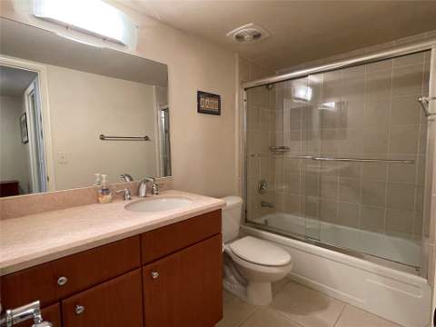 1900 S Ocean Boulevard #10g, Lauderdale-By-The-Sea FL - photo 9 of 26