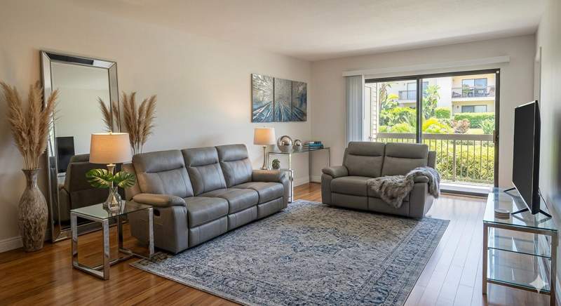 2 bedroom Condominium at 6090 N Sabal Palm Boulevard #209, Lakes Of Carriage Hills, Tamarac — photo 3
