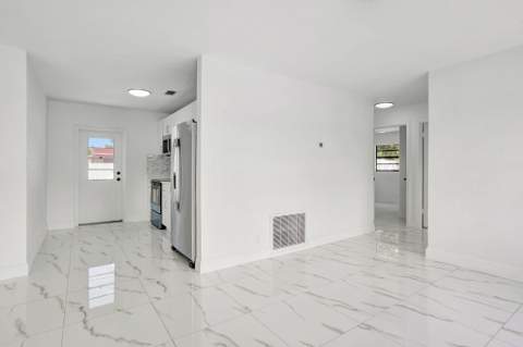 3060 NE 12th Avenue, Pompano Beach FL - photo 13 of 27