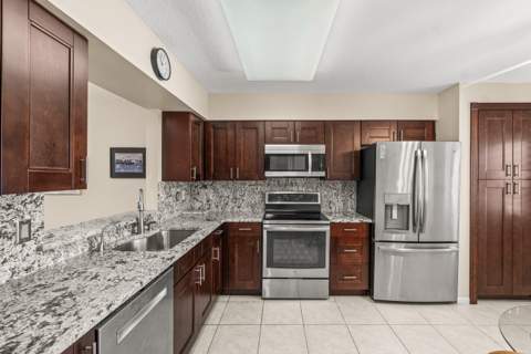 12560 Majesty Circle #401, Boynton Beach FL - photo 6 of 48