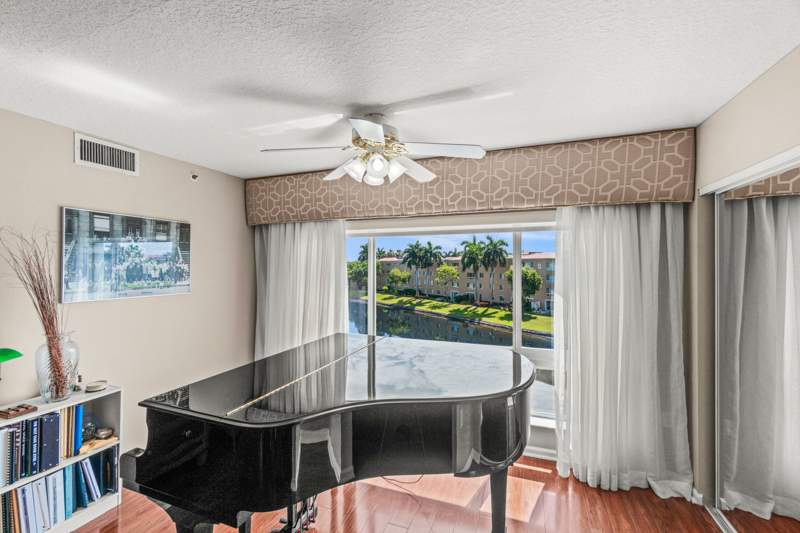3 bedroom Condominium at 12560 Majesty Circle #401, Coral Lakes/Coral Cove Condo, Boynton Beach — photo 2