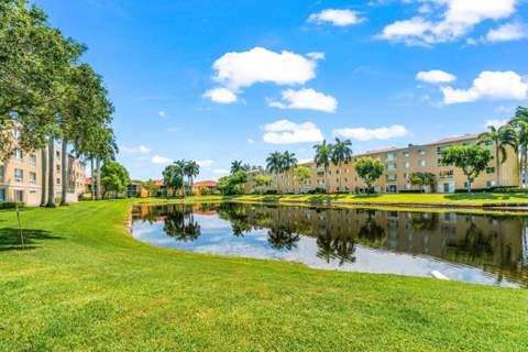 12560 Majesty Circle #401, Boynton Beach FL - photo 10 of 48