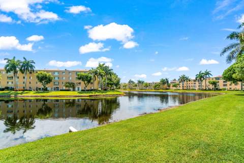 12560 Majesty Circle #401, Boynton Beach FL - photo 11 of 48