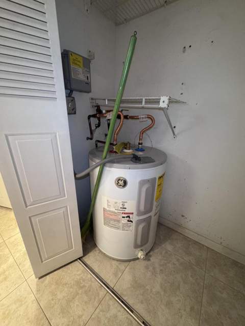 5660 SW 3rd Place #105, Margate FL - photo 9 of 13