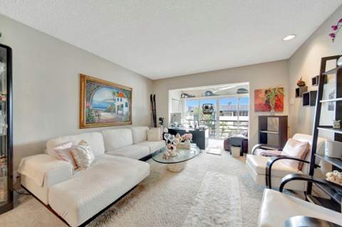 3100 Holiday Springs Boulevard #305, Margate FL - photo 14 of 40