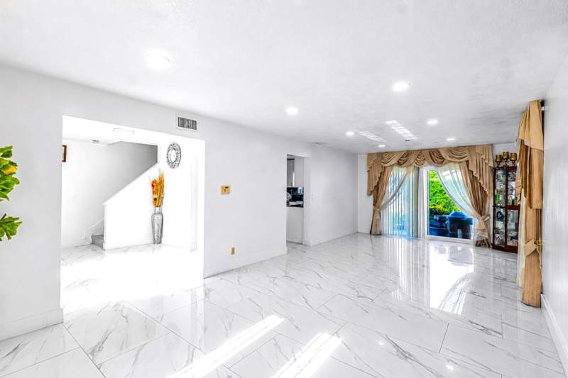 3 bedroom Single Family Residence at 3111 Thames Way, River Run, Miramar — photo 3