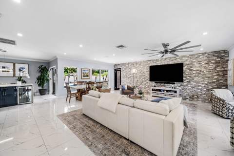 1029 W Palmetto Park Road, Boca Raton FL - photo 7 of 42