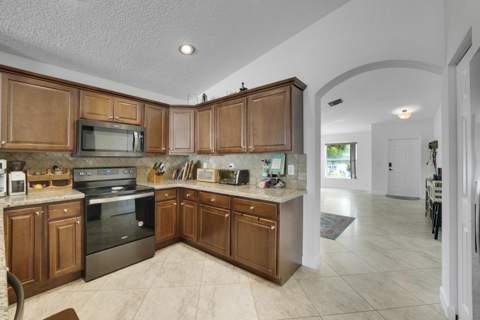 1017 Fosters Mill Road, Boynton Beach FL - photo 18 of 44