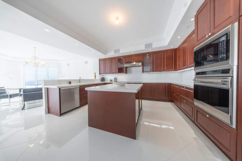3 bedroom Condominium at 2700 N Ocean Drive #2501a, 2700 North Ocean Condo, Riviera Beach — photo 4