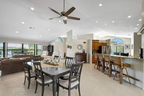 10705 SE Seabreeze Court, Hobe Sound FL - photo 15 of 76