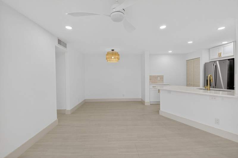 2 bedroom Condominium at 7547 S Oriole Boulevard #101, Evergreen Condo, Delray Beach — photo 5