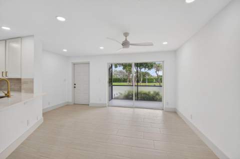 7547 S Oriole Boulevard #101, Delray Beach FL - photo 7 of 24
