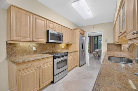 1401 S Ocean Boulevard #1060, Boca Raton FL - photo 13 of 47