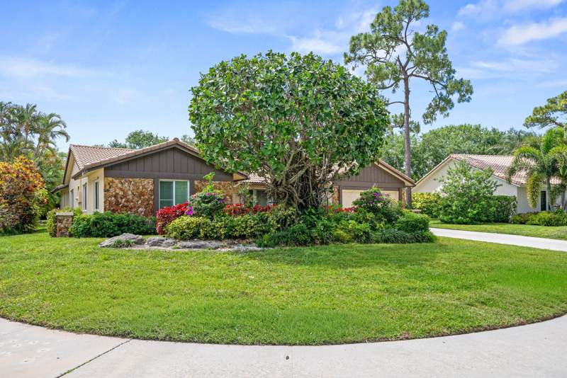 4 bedroom Single Family Residence at 2493 Timbercreek Circle, Timbercreek As, Boca Raton — photo 2