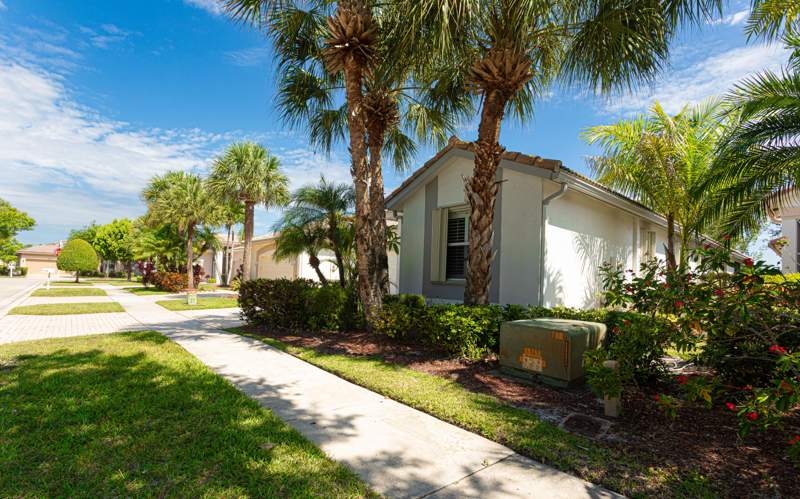 3 bedroom Single Family Residence at 9663 Great Egret Court, Baywinds Rpd 10, West Palm Beach — photo 4