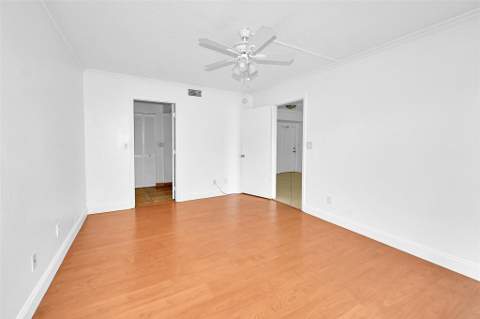 10022 Winding Lake Road #102, Sunrise FL - photo 23 of 31