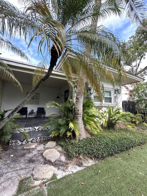 515 Ardmore Road, West Palm Beach FL - photo 6 of 36