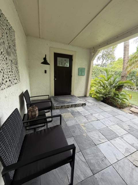515 Ardmore Road, West Palm Beach FL - photo 7 of 36