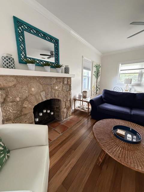515 Ardmore Road, West Palm Beach FL - photo 9 of 36