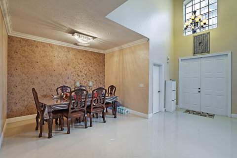 6401 SW 195th Avenue, Fort Lauderdale FL - photo 7 of 48