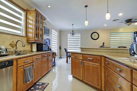 6401 SW 195th Avenue, Fort Lauderdale FL - photo 17 of 48