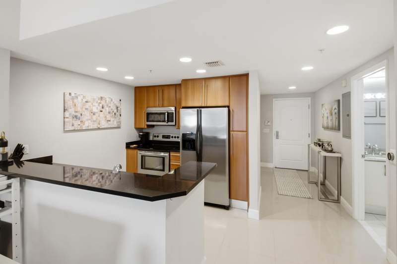 1 bedroom Condominium at 191 SE 20th Avenue #210, 1 Ocean Boulevard Condo, Deerfield Beach — photo 3
