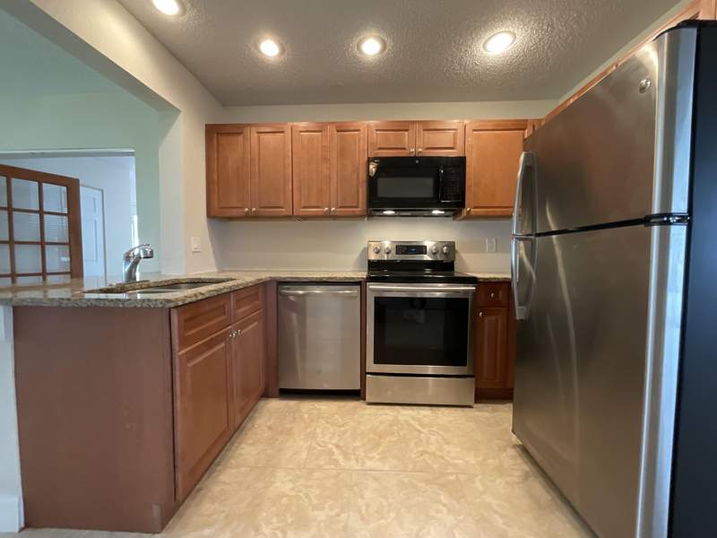 3 bedroom Single Family Residence at 2016 SW 16th Avenue, Palm Beach Leisureville Sec 10, Boynton Beach — photo 2