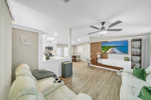 141 Plantation Boulevard, Lake Worth FL - photo 18 of 41