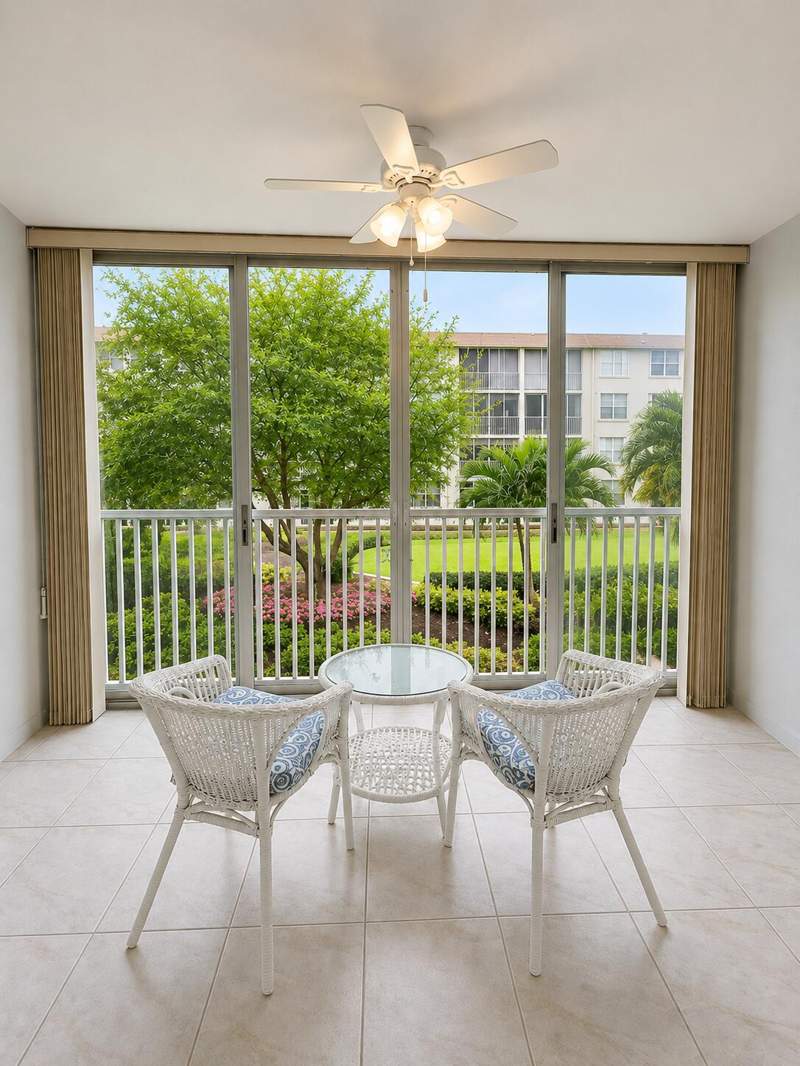 1 bedroom Condominium at 2018 S Federal Highway #205, Seagate Of Gulfstream Condo, Boynton Beach — photo 5