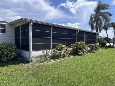 8379 SE Eagle Avenue, Hobe Sound FL - photo 6 of 47