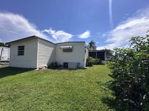 8379 SE Eagle Avenue, Hobe Sound FL - photo 8 of 47