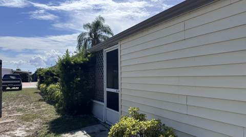 8379 SE Eagle Avenue, Hobe Sound FL - photo 11 of 47