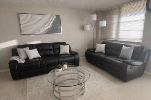 3001 W Rolling Hills #608, Davie FL - photo 6 of 24