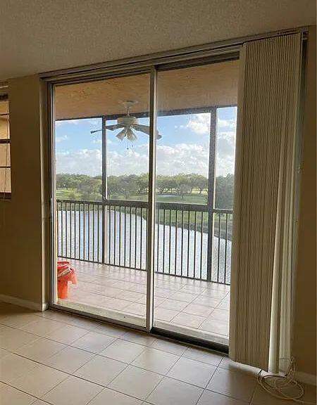 3001 W Rolling Hills #608, Davie FL - photo 7 of 24