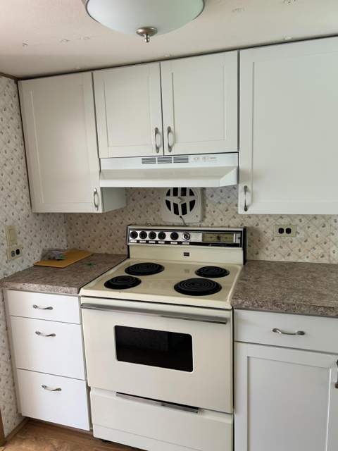 8379 SE Eagle Avenue, Hobe Sound FL - photo 15 of 47
