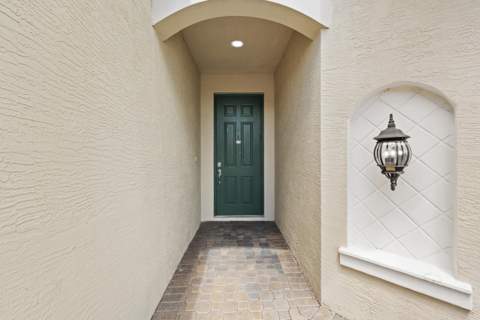 638 SW Treasure Cove, Port St. Lucie FL - photo 7 of 46