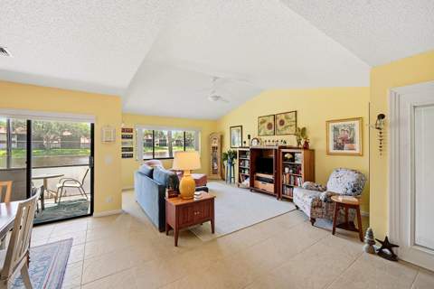 22 Lexington Lane #D, Palm Beach Gardens FL - photo 11 of 33