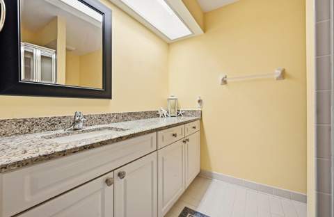 22 Lexington Lane #D, Palm Beach Gardens FL - photo 16 of 33