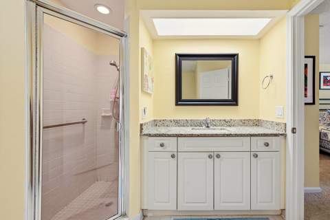 22 Lexington Lane #D, Palm Beach Gardens FL - photo 19 of 33
