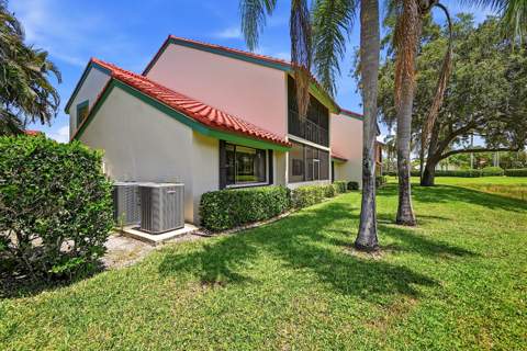 22 Lexington Lane #D, Palm Beach Gardens FL - photo 23 of 33