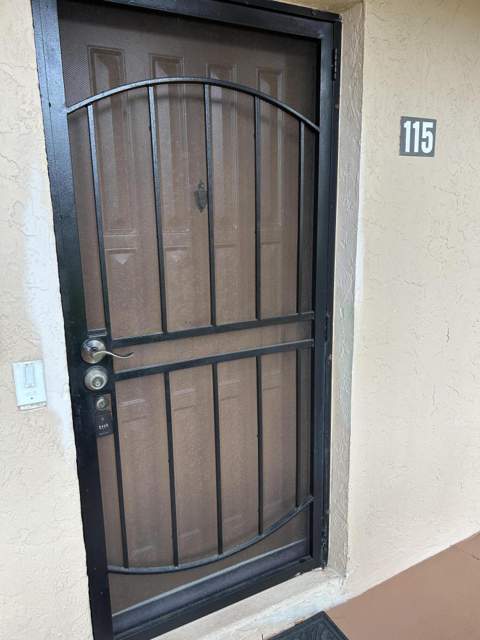 140 Lake Nancy Lane #115, West Palm Beach FL - photo 20 of 32